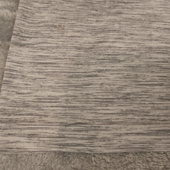 Lululemon Men's Pullover Gray Short Sleeve Shirt Size Small - Picture 11 of 16